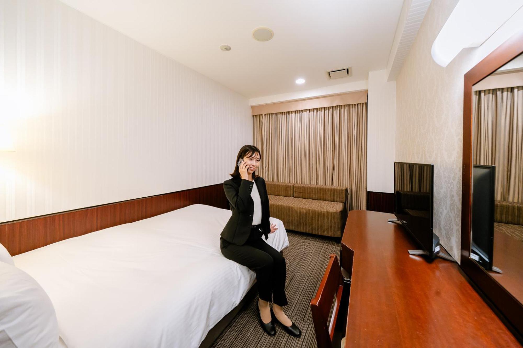 Hotel Hillarys Osaka Oda fotoğraf